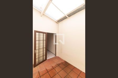 Casa à venda com 169m², 3 quartos e 4 vagas Casa à venda com 169m², 3 quartos e 4 vagasÁrea de Luz do Quarto 01