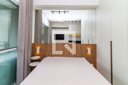 Studio para alugar com 24m², 1 quarto e sem vaga Studio para alugar com 24m², 1 quarto e sem vagaSala / Quarto