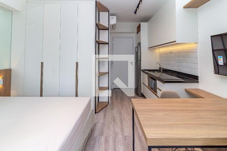Studio para alugar com 24m², 1 quarto e sem vaga Studio para alugar com 24m², 1 quarto e sem vagaSala / Quarto