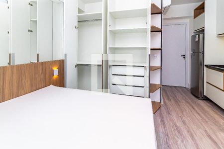 Studio para alugar com 24m², 1 quarto e sem vaga Studio para alugar com 24m², 1 quarto e sem vagaSala / Quarto