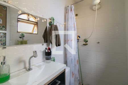 Casa à venda com 125m², 4 quartos e 2 vagas Casa à venda com 125m², 4 quartos e 2 vagasBanheiro da Edícula