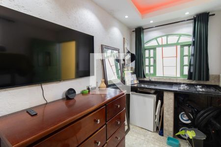 Casa à venda com 125m², 4 quartos e 2 vagas Casa à venda com 125m², 4 quartos e 2 vagasEdícula
