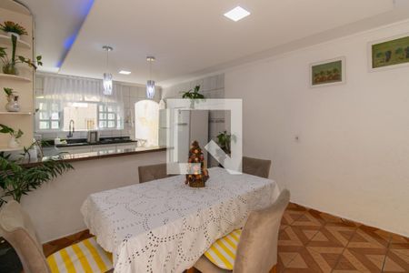 Casa à venda com 125m², 4 quartos e 2 vagas Casa à venda com 125m², 4 quartos e 2 vagasCopa