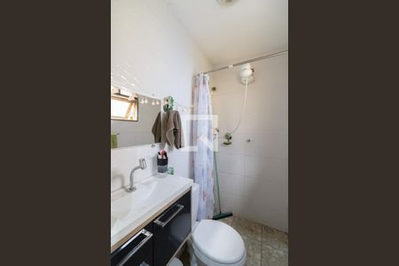 Casa à venda com 125m², 4 quartos e 2 vagas Casa à venda com 125m², 4 quartos e 2 vagasBanheiro da Edícula