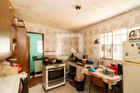 Casa à venda com 450m², 3 quartos e 4 vagas Casa à venda com 450m², 3 quartos e 4 vagasCozinha