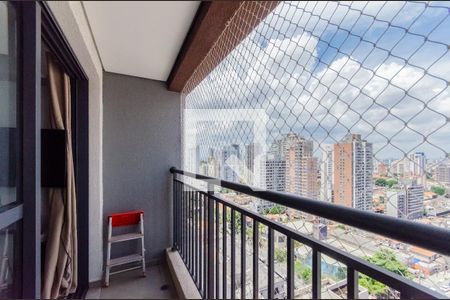 Studio à venda com 27m², 1 quarto e sem vaga Studio à venda com 27m², 1 quarto e sem vagaVaranda