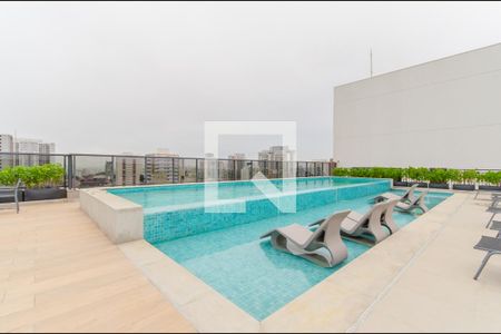 Studio à venda com 27m², 1 quarto e sem vaga Studio à venda com 27m², 1 quarto e sem vagaÁrea comum - Piscina