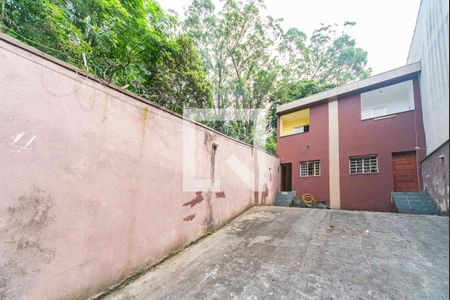 Garagem de casa à venda com 3 quartos, 110m² em Jardim Las Vegas, Santo André