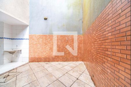 Quintal Fundos de casa à venda com 3 quartos, 110m² em Jardim Las Vegas, Santo André