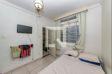 Casa à venda com 336m², 7 quartos e 2 vagas Casa à venda com 336m², 7 quartos e 2 vagasQuarto 2