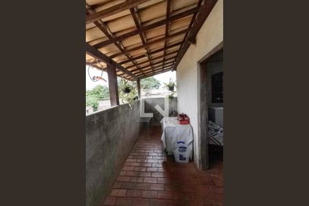 Casa à venda com 900m², 3 quartos e 7 vagasVaranda da suíte 