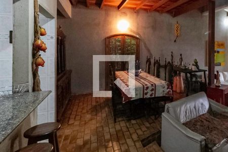 Sala de casa à venda com 3 quartos, 900m² em Trevo, Belo Horizonte