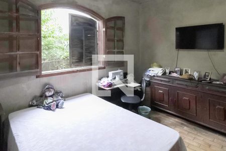 Casa à venda com 900m², 3 quartos e 7 vagasQuarto 2