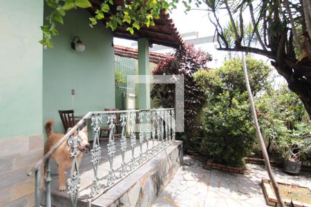 Casa à venda com 360m², 3 quartos e 1 vagaJardim