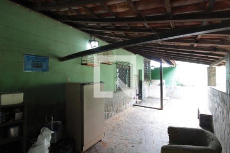 Casa à venda com 360m², 3 quartos e 1 vagaÁrea de Serviço