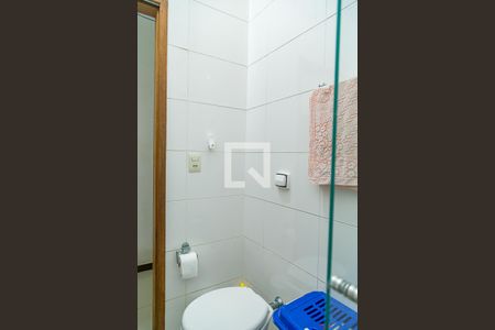 Casa à venda com 98m², 2 quartos e 1 vaga Casa à venda com 98m², 2 quartos e 1 vagaBanheiro