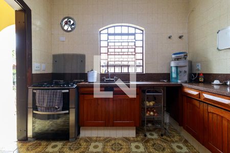 Casa de condomínio à venda com 571m², 5 quartos e 8 vagasCozinha