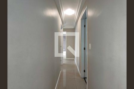 Corredor de apartamento à venda com 3 quartos, 78m² em Maracanã, Rio de Janeiro