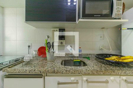 Apartamento para alugar com 70m², 2 quartos e 1 vaga Apartamento para alugar com 70m², 2 quartos e 1 vagaCozinha