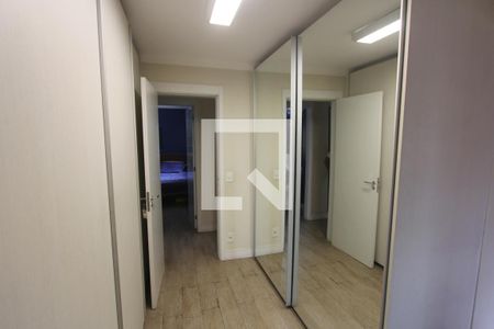 Apartamento para alugar com 204m², 4 quartos e 4 vagasCorredor