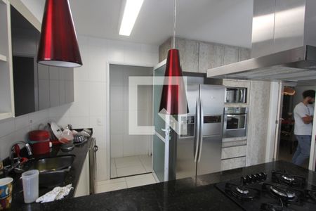 Apartamento para alugar com 204m², 4 quartos e 4 vagasCozinha