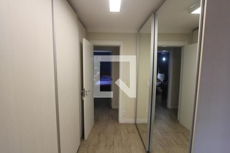 Apartamento para alugar com 204m², 4 quartos e 4 vagasCorredor