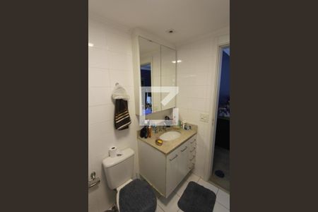 Apartamento para alugar com 204m², 4 quartos e 4 vagasBanheiro 