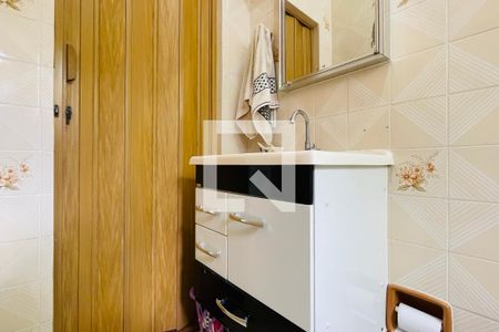 Casa à venda com 200m², 3 quartos e 2 vagas Casa à venda com 200m², 3 quartos e 2 vagasBanheiro da Suíte