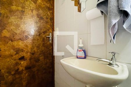 Casa à venda com 200m², 3 quartos e 2 vagas Casa à venda com 200m², 3 quartos e 2 vagasLavabo//Edícula