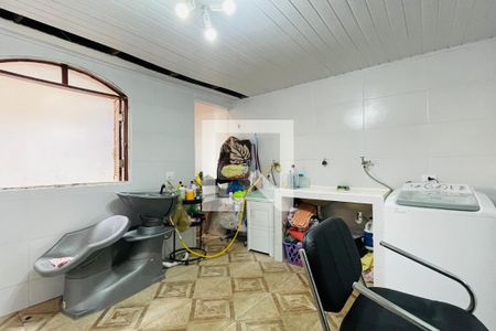 Casa à venda com 200m², 3 quartos e 2 vagas Casa à venda com 200m², 3 quartos e 2 vagasÁrea de Serviço