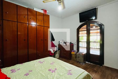 Casa à venda com 200m², 3 quartos e 2 vagas Casa à venda com 200m², 3 quartos e 2 vagasSuíte