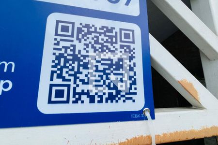 Casa à venda com 200m², 3 quartos e 2 vagas Casa à venda com 200m², 3 quartos e 2 vagasIEBK-43