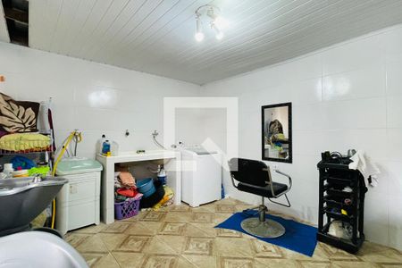 Casa à venda com 200m², 3 quartos e 2 vagas Casa à venda com 200m², 3 quartos e 2 vagasÁrea de Serviço