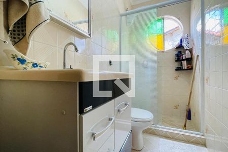 Casa à venda com 200m², 3 quartos e 2 vagas Casa à venda com 200m², 3 quartos e 2 vagasBanheiro da Suíte