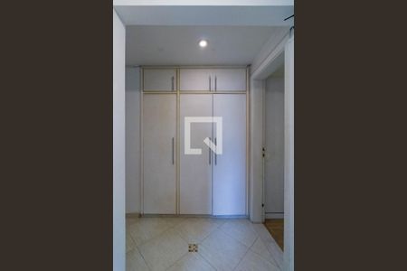 Apartamento à venda com 221m², 4 quartos e 3 vagasQuarto 1