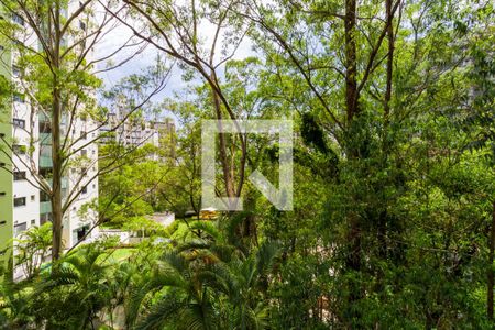 Apartamento à venda com 221m², 4 quartos e 3 vagasVaranda gourmet