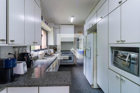 Apartamento à venda com 221m², 4 quartos e 3 vagasCozinha