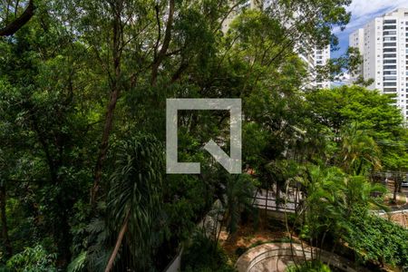 Apartamento à venda com 221m², 4 quartos e 3 vagasVaranda