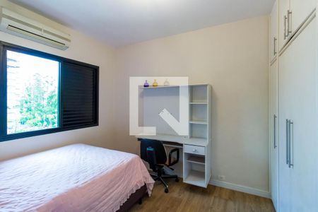 Apartamento à venda com 221m², 4 quartos e 3 vagasQuarto 3