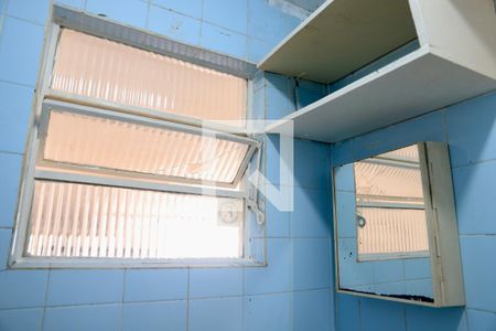 Casa à venda com 180m², 3 quartos e 3 vagas Casa à venda com 180m², 3 quartos e 3 vagasBanheiro de serviço