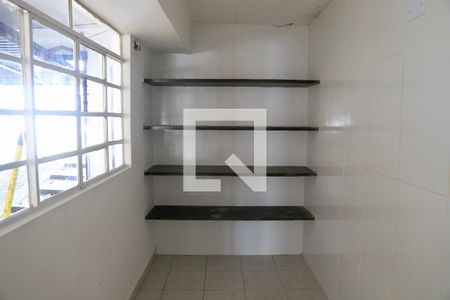 Casa à venda com 180m², 3 quartos e 3 vagas Casa à venda com 180m², 3 quartos e 3 vagasQuarto de Serviço