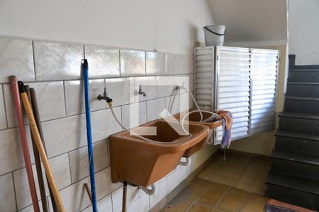 Casa à venda com 180m², 3 quartos e 3 vagas Casa à venda com 180m², 3 quartos e 3 vagasÁrea de Serviço