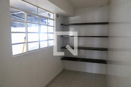 Casa à venda com 180m², 3 quartos e 3 vagas Casa à venda com 180m², 3 quartos e 3 vagasQuarto de Serviço