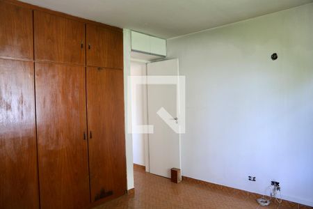 Casa à venda com 180m², 3 quartos e 3 vagas Casa à venda com 180m², 3 quartos e 3 vagasQuarto 1