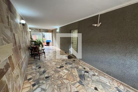 Casa para alugar com 250m², 4 quartos e 2 vagas Casa para alugar com 250m², 4 quartos e 2 vagasGaragem