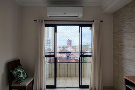 Sala de apartamento para alugar com 1 quarto, 58m² em Nova Mirim, Praia Grande