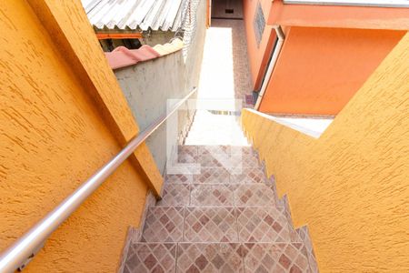 Casa à venda com 161m², 2 quartos e 3 vagasEscada