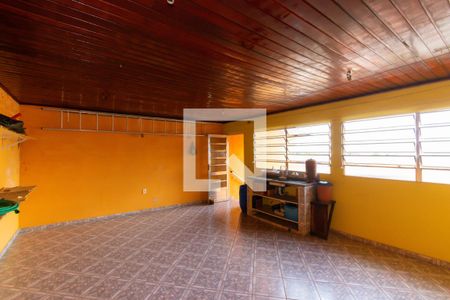 Casa à venda com 161m², 2 quartos e 3 vagasSalão