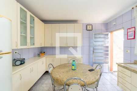 Casa à venda com 161m², 2 quartos e 3 vagasCozinha