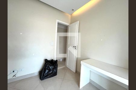 Apartamento à venda com 75m², 3 quartos e 2 vagasQuarto 2